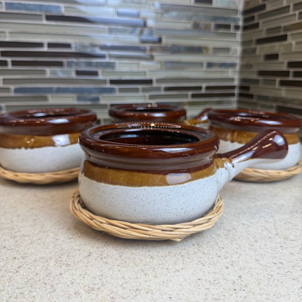 VTG Brown Drip Glaze French Onion Soup Bowls w/ Wicker Coasters Set of 4 Crocks